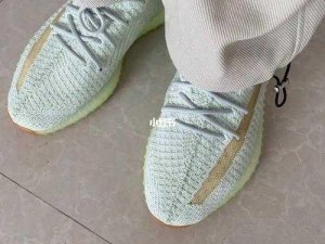 亚洲 yeezy 官网网站，专注于提供高品质的 yeezy 运动鞋和服装